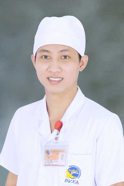 ĐD. Nguyễn Minh Sơn - Điều dưỡng trưởng Trung Tâm Nội Soi