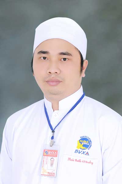Kỹ thuật viên trưởng Nguyễn Minh Tuấn - Khoa Xét Nghiệm