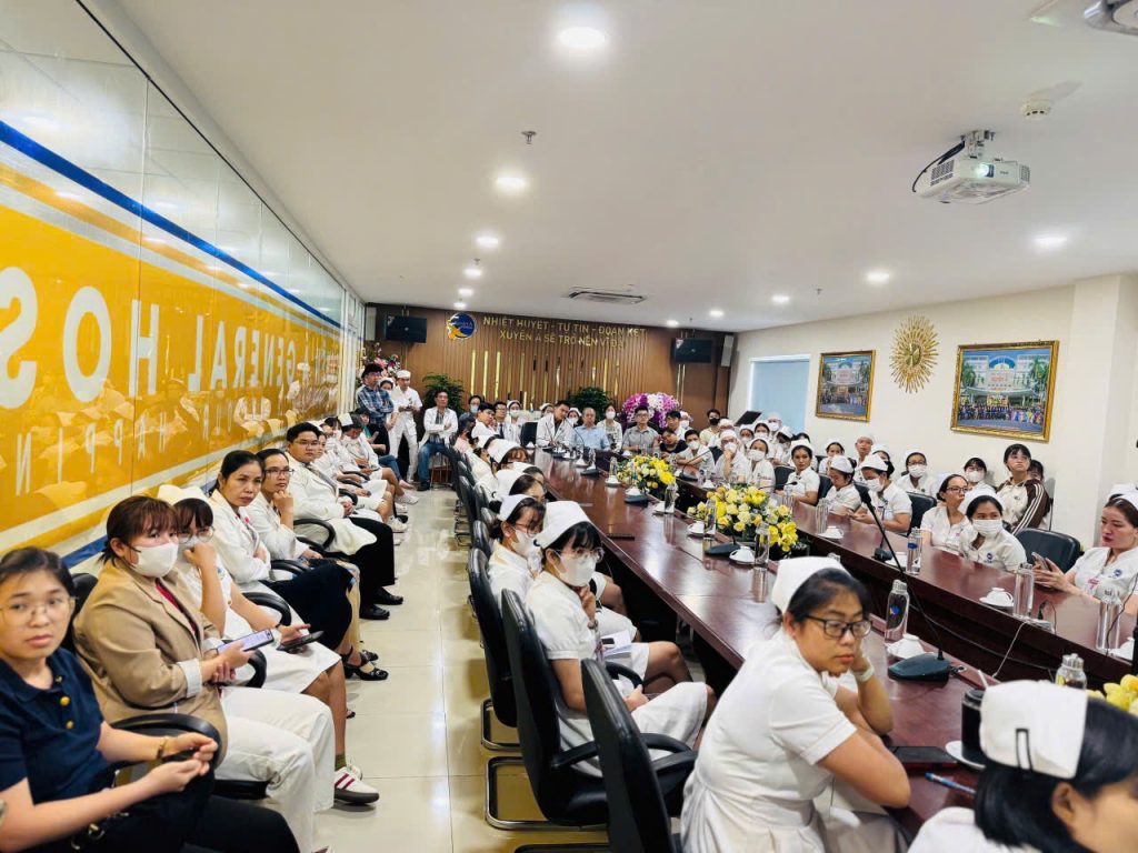 Hình ảnh buổi hội thảo vai trò của Holter điện tim trong thực hành lâm sàng