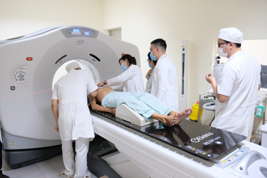 Hình ảnh CT mô phỏng cho bệnh nhân ung thư phổi để lập kế hoạch điều trị