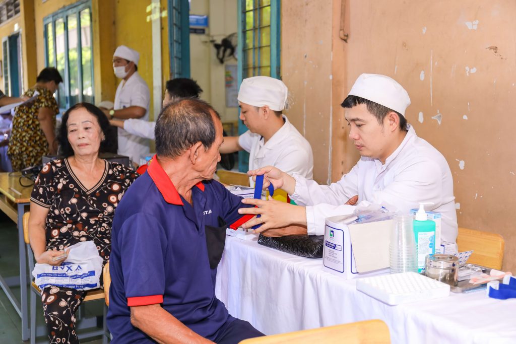 Hình ảnh buổi khám sức khoẻ