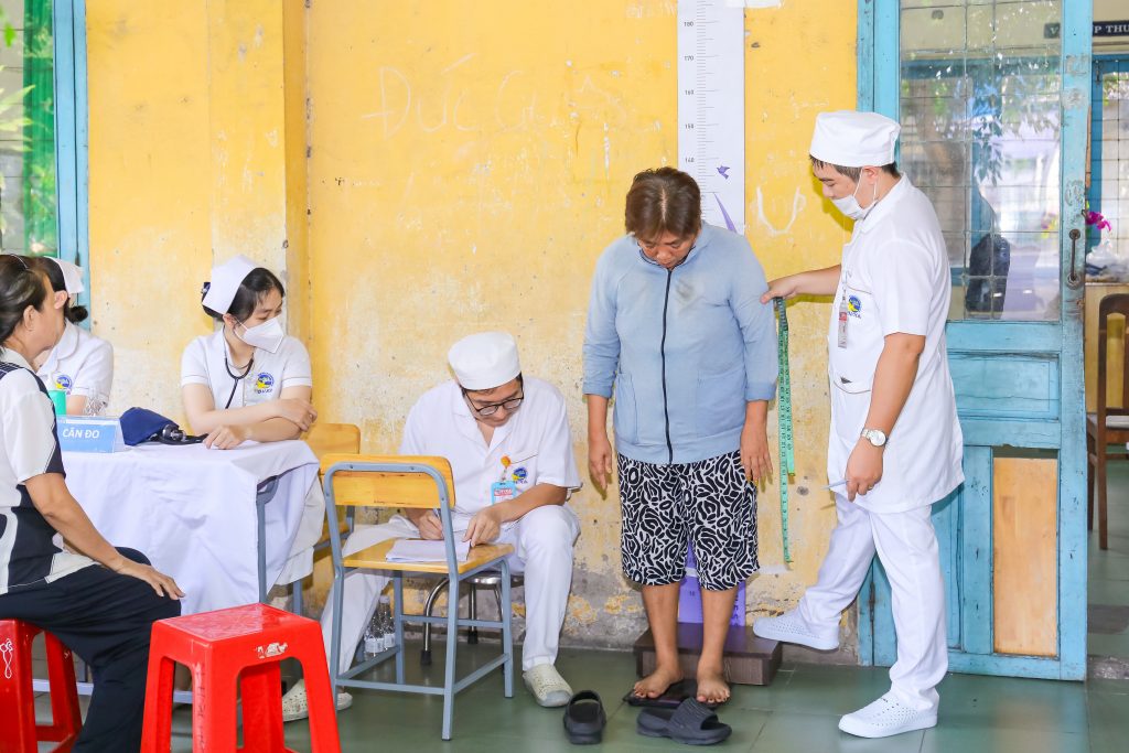 Hình ảnh buổi khám sức khoẻ