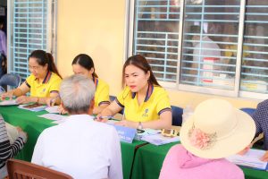 Hình ảnh buổi chương trình “Khám bệnh, tư vấn sức khỏe và cấp phát thuốc miễn phí”