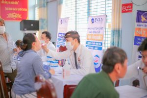 Hình ảnh buổi chương trình “Khám bệnh, tư vấn sức khỏe và cấp phát thuốc miễn phí”