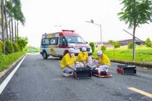 Hình ảnh quá trình cấp cứu ngoại viện