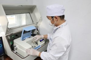 Máy quang phổ hồng ngoại FTIR phân tích thành phần sỏi tiết niệu