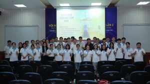 Hình ảnh đoàn sinh viên Khoa Vật lý - Vật lý kỹ thuật Trường Đại học Khoa học Tự nhiên, Đại học Quốc Gia TP. HCM
