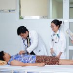 HAI LẦN RƠI VÀO SỐC SỐT XUẤT HUYẾT, BÉ GÁI 12 TUỔI HỒI PHỤC NGOẠN MỤC