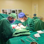 NỐI LẠI BÀN CHÂN ĐỨT LÌA DO TAI NẠN MÁY CẮT CỎ