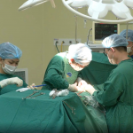 BƯỚU GIÁP KHỔNG LỒ KHIẾN CỤ BÀ KHÀN GIỌNG, NUỐT VƯỚNG NHIỀU NĂM