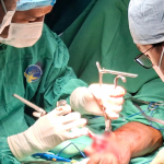 CỨU SỐNG CẲNG TAY ĐỨT LÌA CHO NAM CÔNG NHÂN