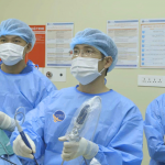 PHẪU THUẬT NỘI SOI THOÁT VỊ ĐĨA ĐỆM, XUA TAN NỖI LO CHO BỆNH NHÂN LỚN TUỔI NHIỀU BỆNH NỀN