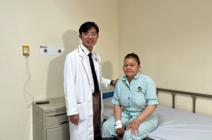 Hình ảnh bác sĩ và bệnh nhân