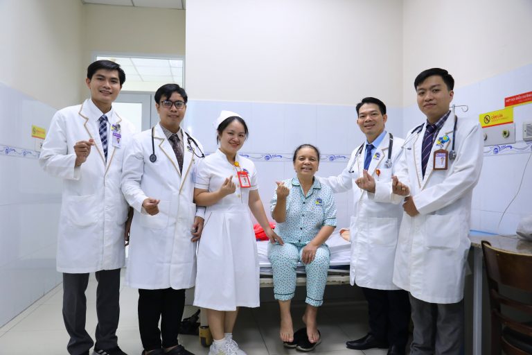 11 NĂM SỐNG CHUNG VỚI RỐI LOẠN NHỊP TIM, NGƯỜI PHỤ NỮ THOÁT KHỎI NỖI LO SAU CAN THIỆP KHẢO SÁT VÀ ĐỐT ĐIỆN SINH LÝ
