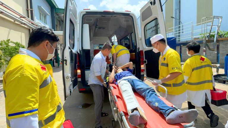 LIÊN TIẾP CẤP CỨU CÁC TAI NẠN LAO ĐỘNG NGHIÊM TRỌNG: HỒI CHUÔNG CẢNH BÁO AN TOÀN LAO ĐỘNG