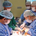 KHÔNG PHÁT HIỆN GÃY CỔ XƯƠNG ĐÙI DÙ ĐÃ ĐI KHÁM NHIỀU NƠI, NGƯỜI BỆNH MAY MẮN TÌM LẠI VẬN ĐỘNG SAU CA THAY KHỚP HÁNG