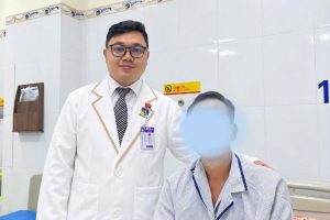 Hình ảnh bệnh nhân phục hồi sức khoẻ tốt và chuẩn bị được xuất viện sau điều trị suy tim