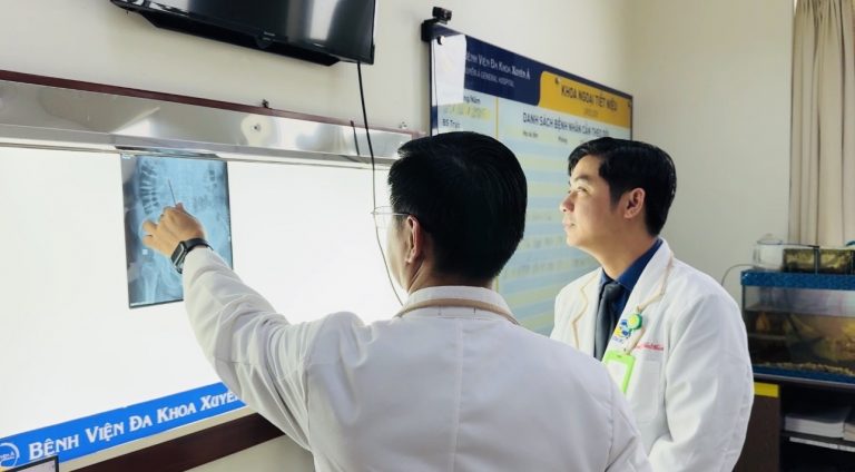 ĐAU HÔNG LƯNG ÂM Ỉ SUỐT NỬA NĂM: PHÁT HIỆN SỎI THẬN TO 20MM